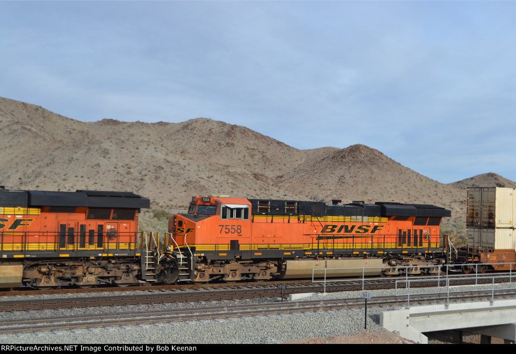 BNSF 7558